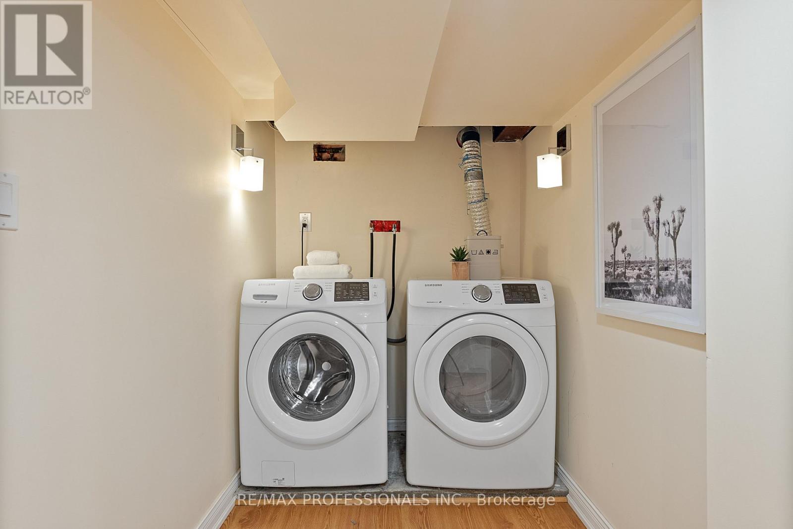 10 Woodbury Place, Toronto, Ontario  M8W 1Y1 - Photo 37 - W12129852