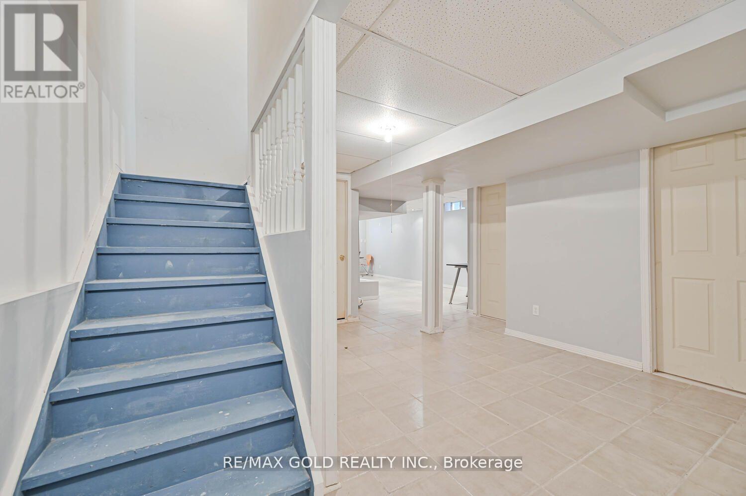 8 Willow Park Drive, Brampton (Sandringham-Wellington), Ontario  L6R 2M9 - Photo 42 - W12129866