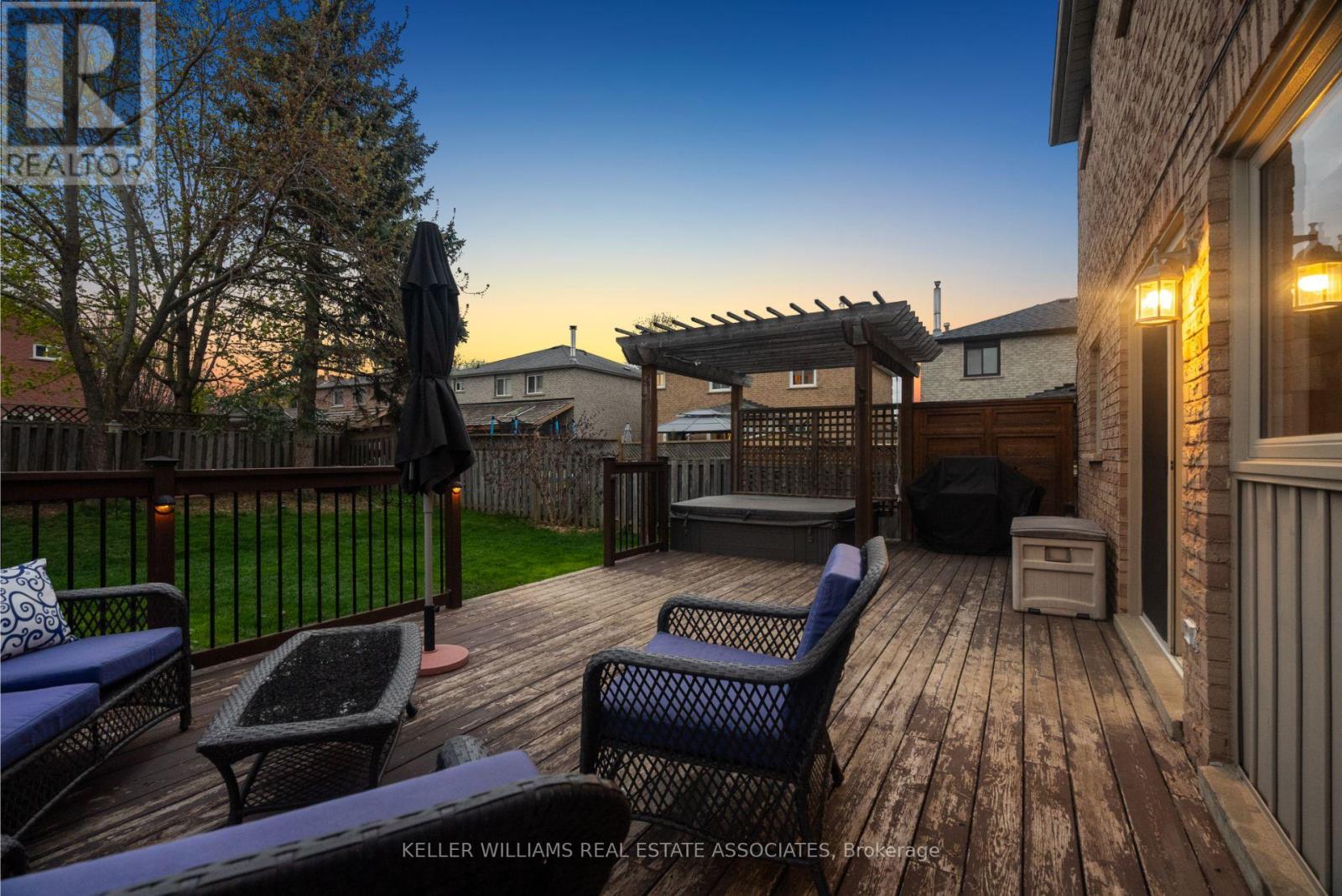 57 Webster Way, Halton Hills, Ontario  L7G 5J5 - Photo 32 - W12129901