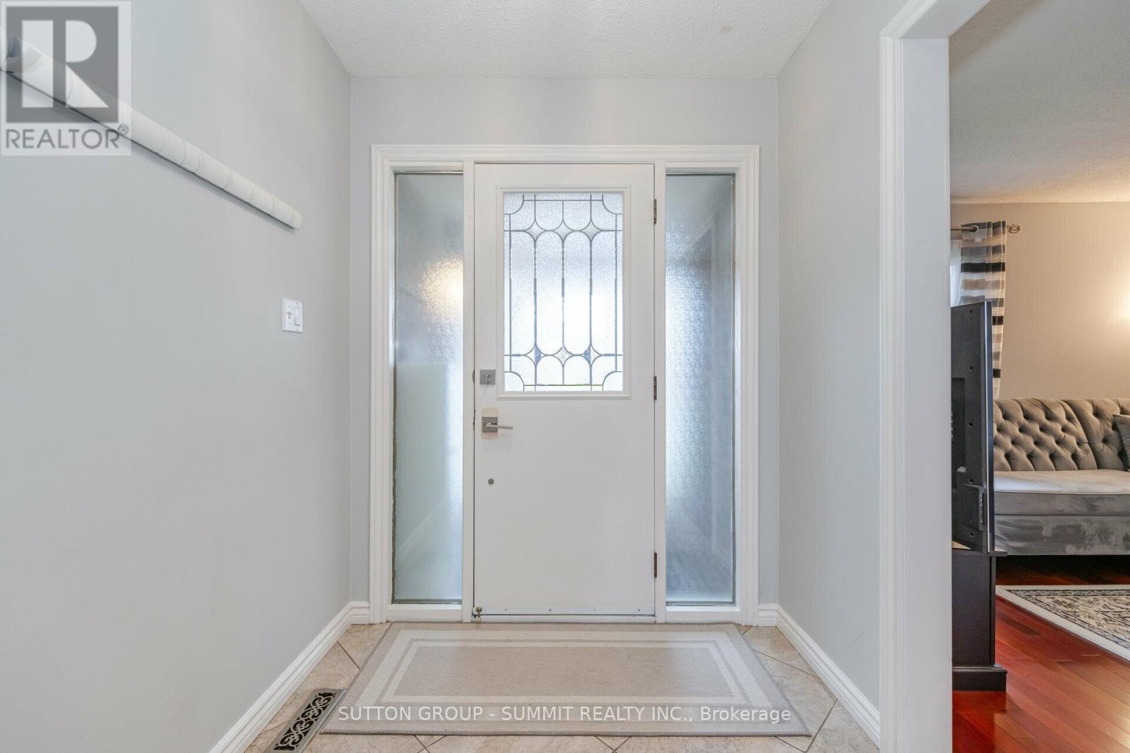 4238 Treetop Crescent, Mississauga, Ontario  L5L 2L9 - Photo 6 - W12129968