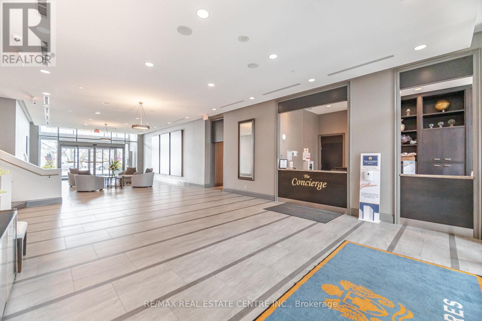 808 - 11 Bronte Road, Oakville, Ontario  L6L 5B6 - Photo 47 - W12113098