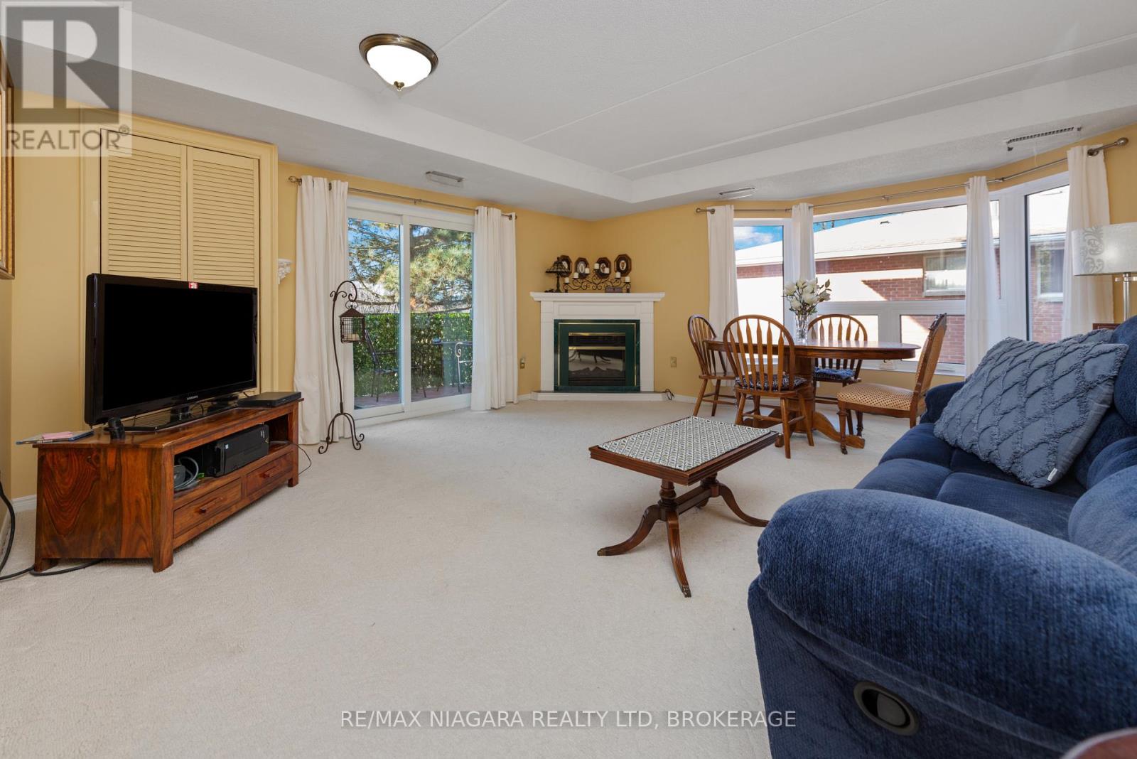 206 - 6704 Thorold Stone Road, Niagara Falls, Ontario  L2J 1B3 - Photo 6 - X12130062