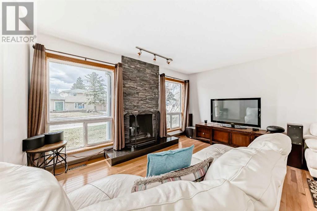 Property at 5340 Lakeview Drive SW image 3