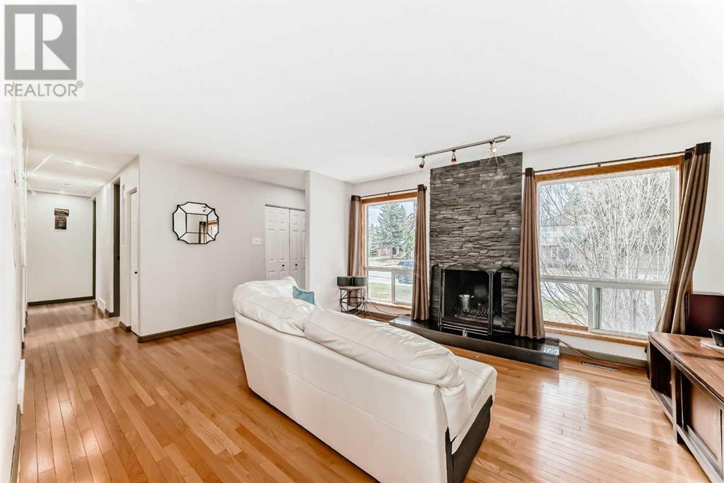 Property at 5340 Lakeview Drive SW image 2