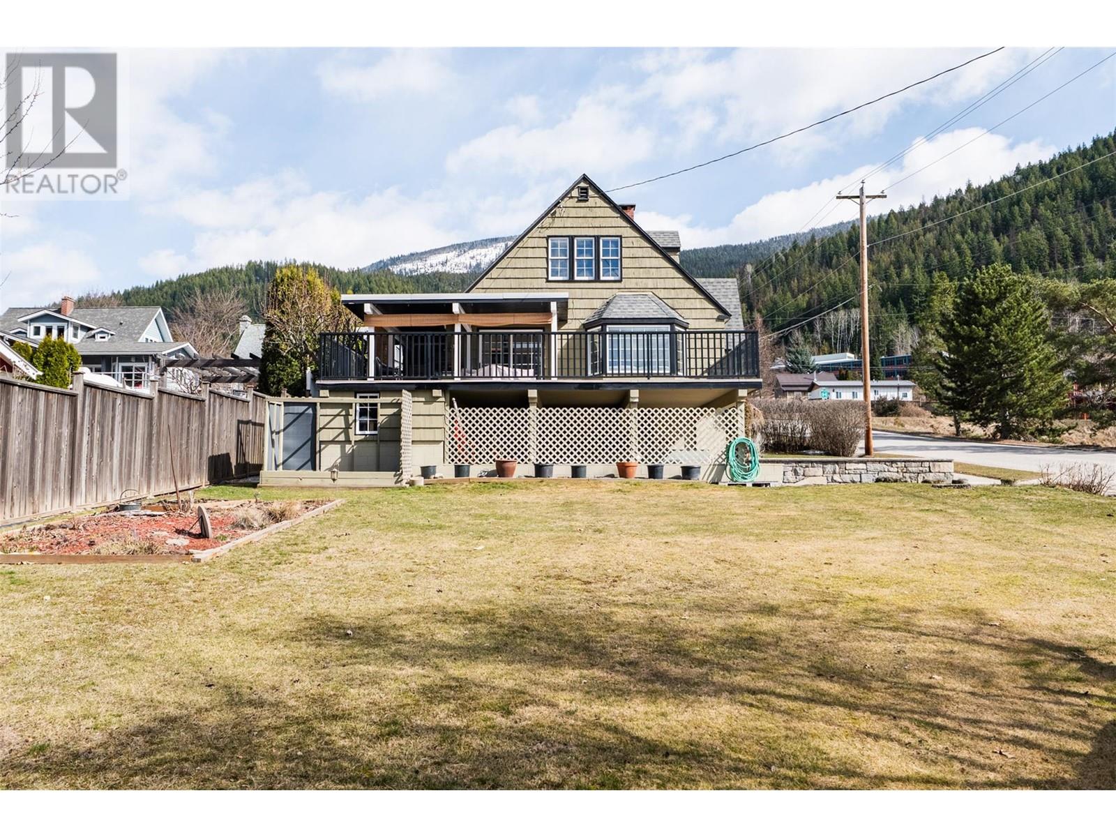 707 Cottonwood Street, Nelson, British Columbia  V1L 3V8 - Photo 46 - 10346687