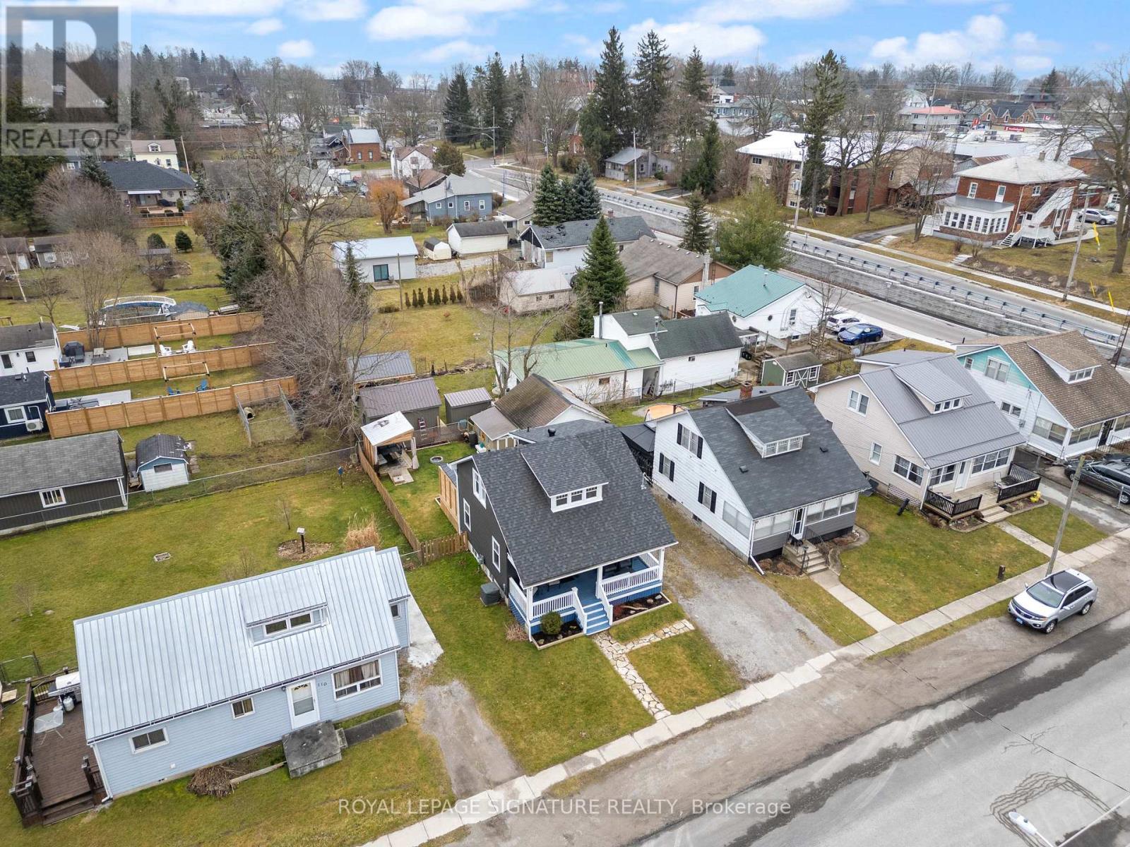Property at 108 NELSON STREET E image 2