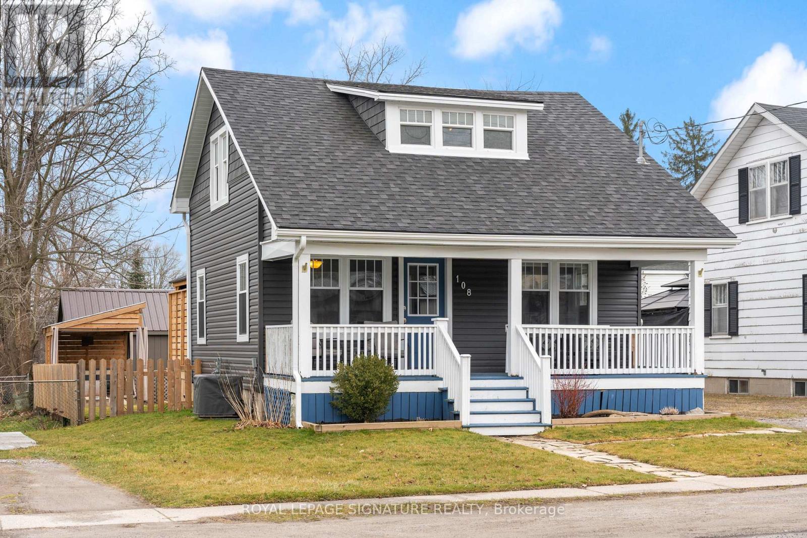Property at 108 NELSON STREET E image 5