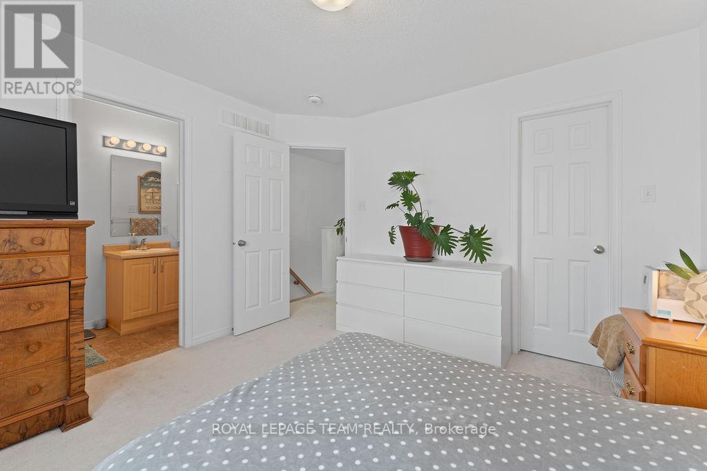 538 Recolte, Ottawa, Ontario  K1E 0B4 - Photo 23 - X12130060