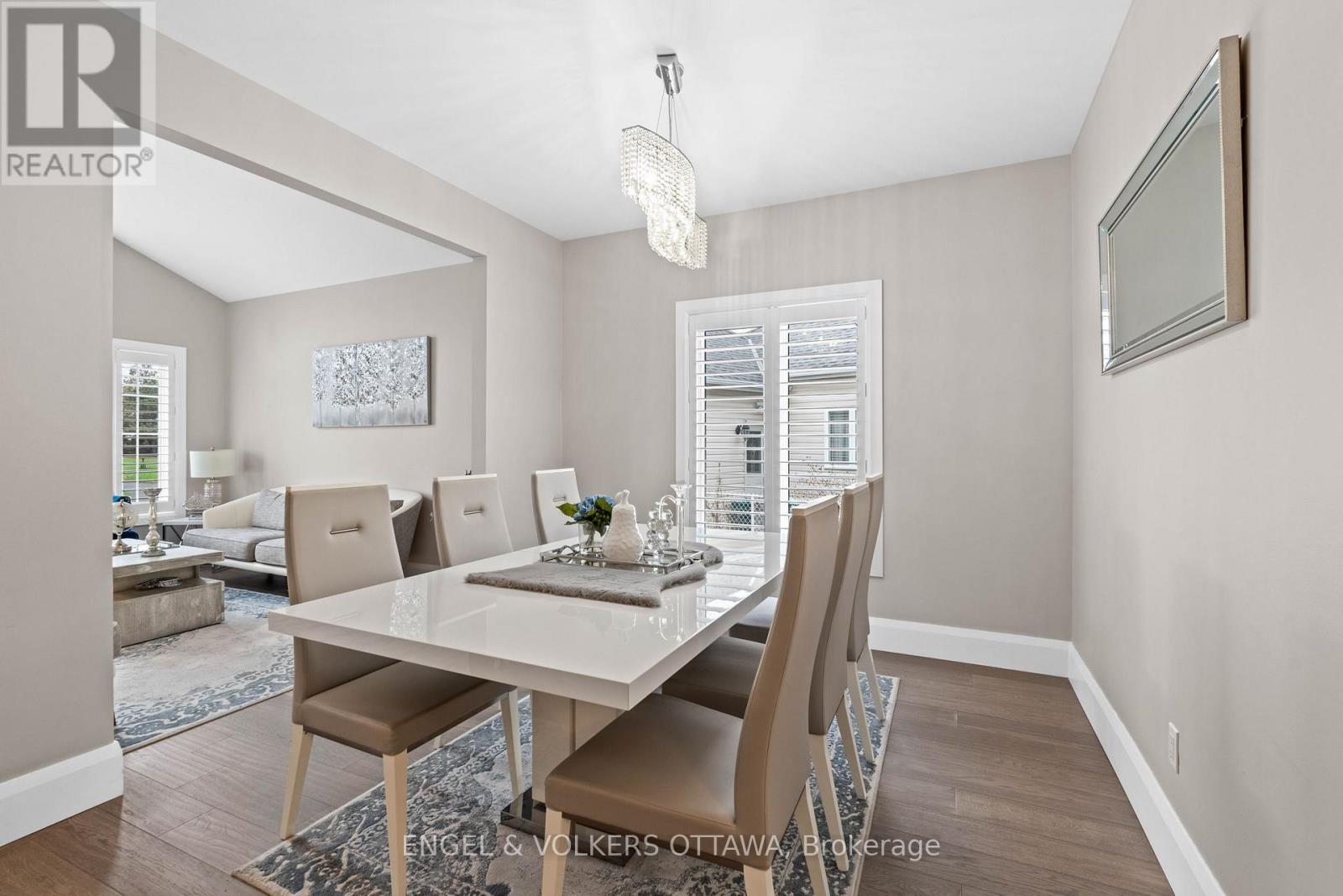 18 Fanterra Way, Ottawa, Ontario  K1T 3Y7 - Photo 6 - X12130095