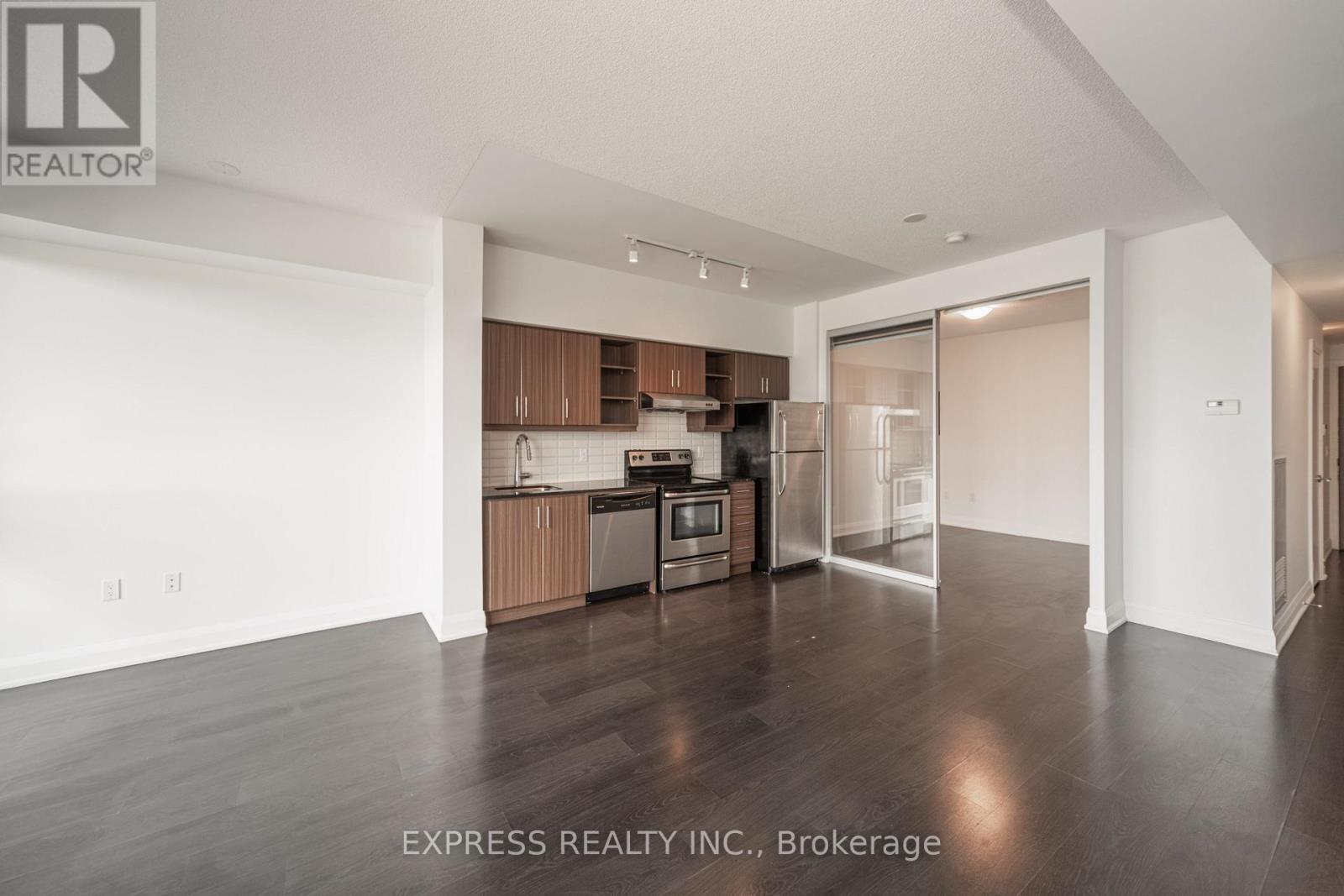 716 - 160 Vanderhoof Avenue, Toronto, Ontario  M4G 0B7 - Photo 4 - C12128794