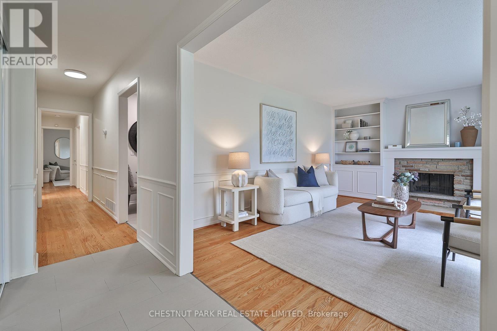 65 Ovendon Square, Toronto, Ontario  M1S 2M4 - Photo 2 - E12128996