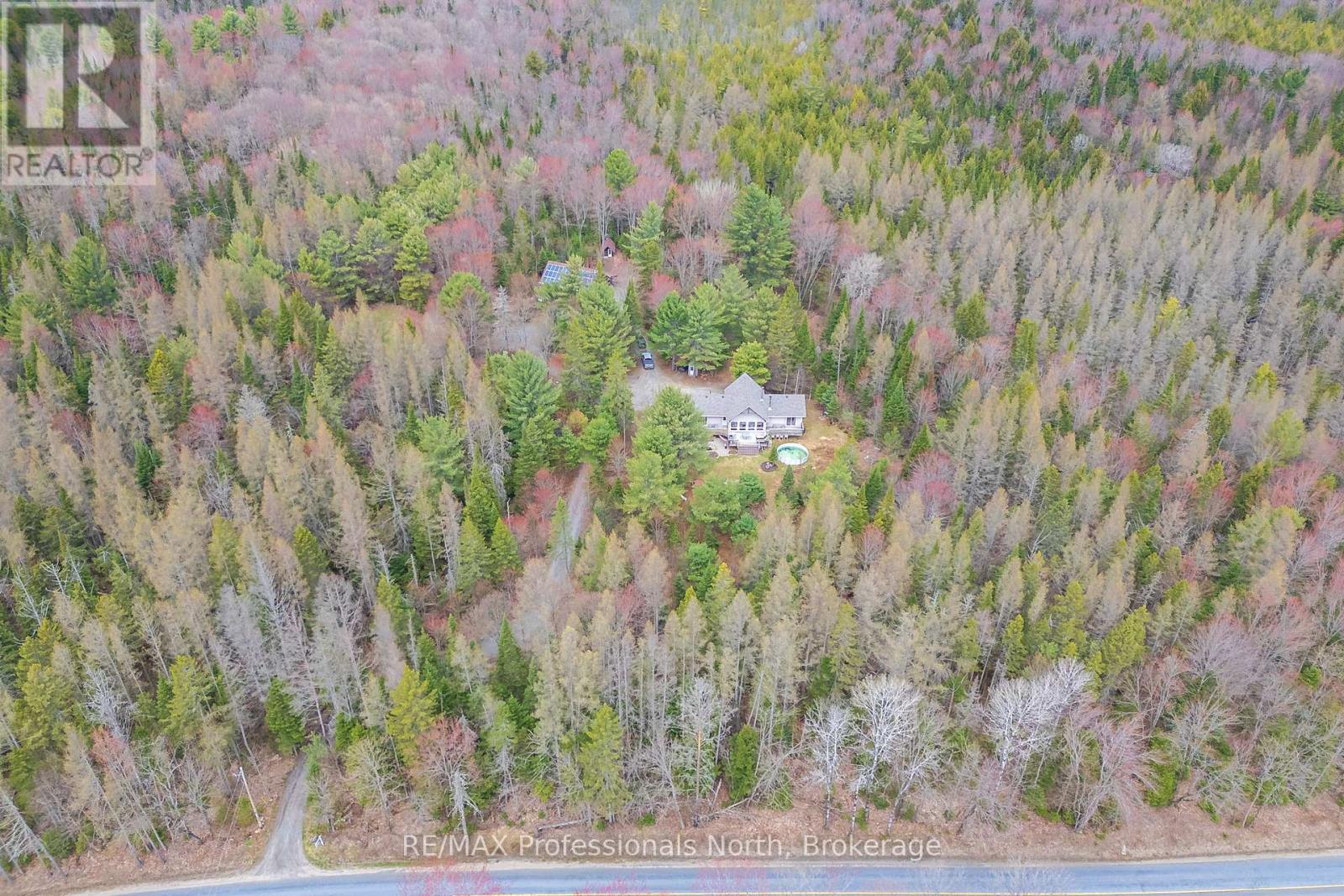 649 Yearley Road, Huntsville, Ontario  P0B 1M0 - Photo 8 - X12128560