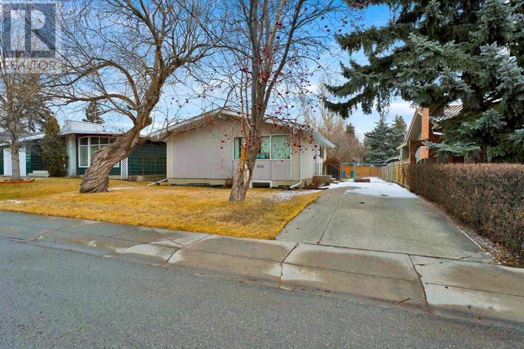 6512 34 Street Sw, Calgary, Alberta  T3E 5M3 - Photo 5 - A2202194