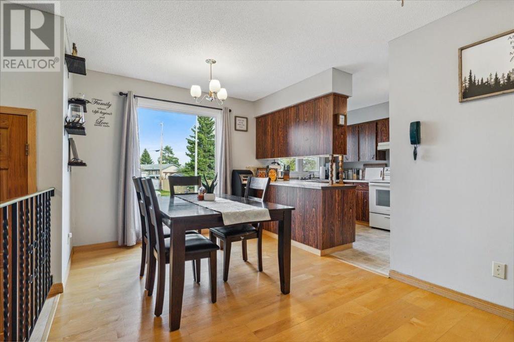 11108 93 Street, Grande Prairie, Alberta  T8V 3E8 - Photo 3 - A2217869