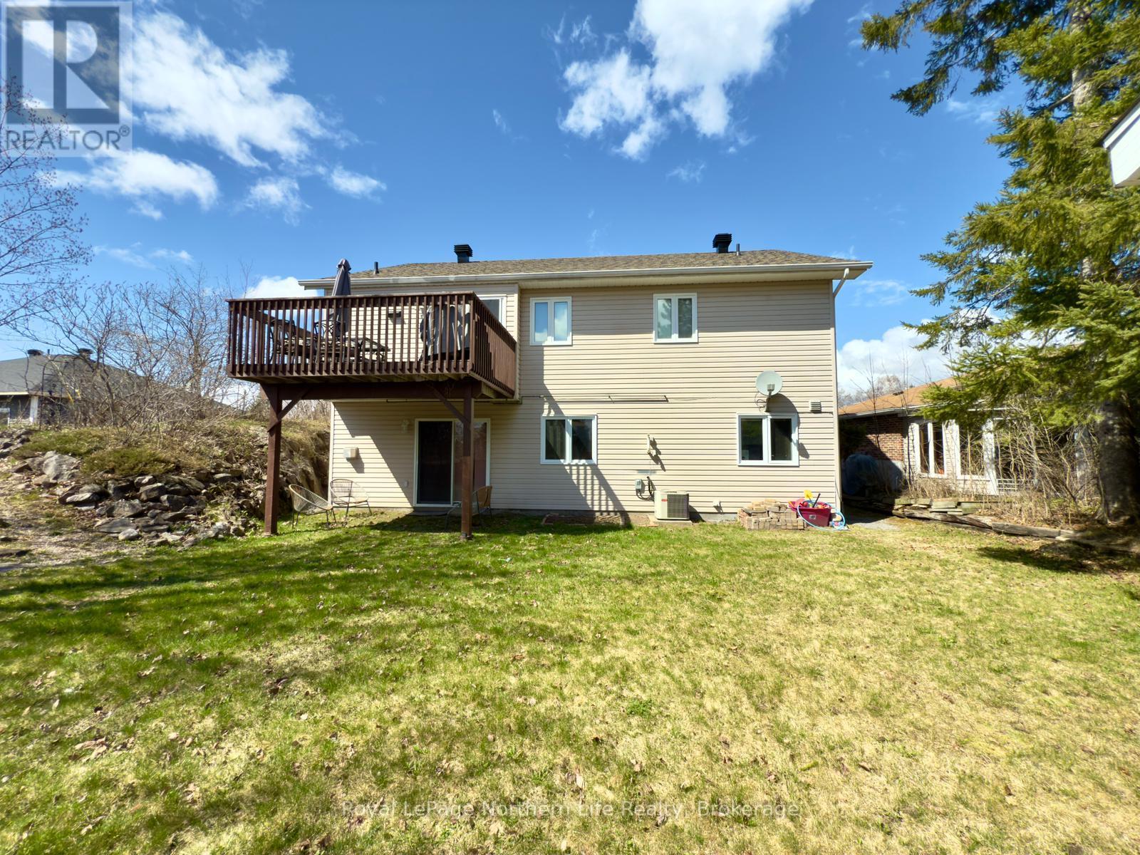 37 Shallot Crescent N, North Bay, Ontario  P1A 3V7 - Photo 34 - X12123670