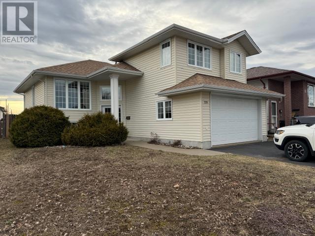 Property at 209 Caribou CRES image 2