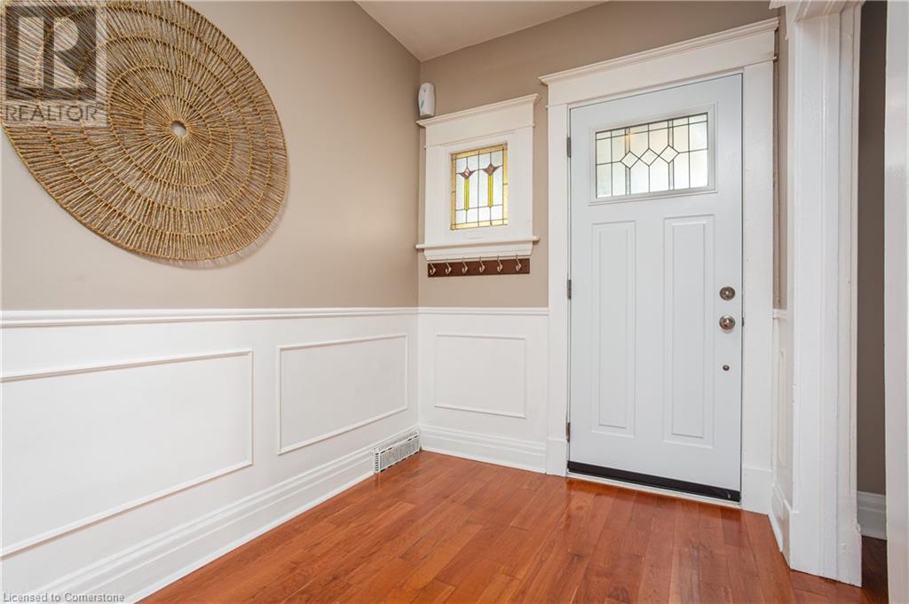 209 Weir Street N, Hamilton, Ontario  L8H 5G2 - Photo 4 - 40725356