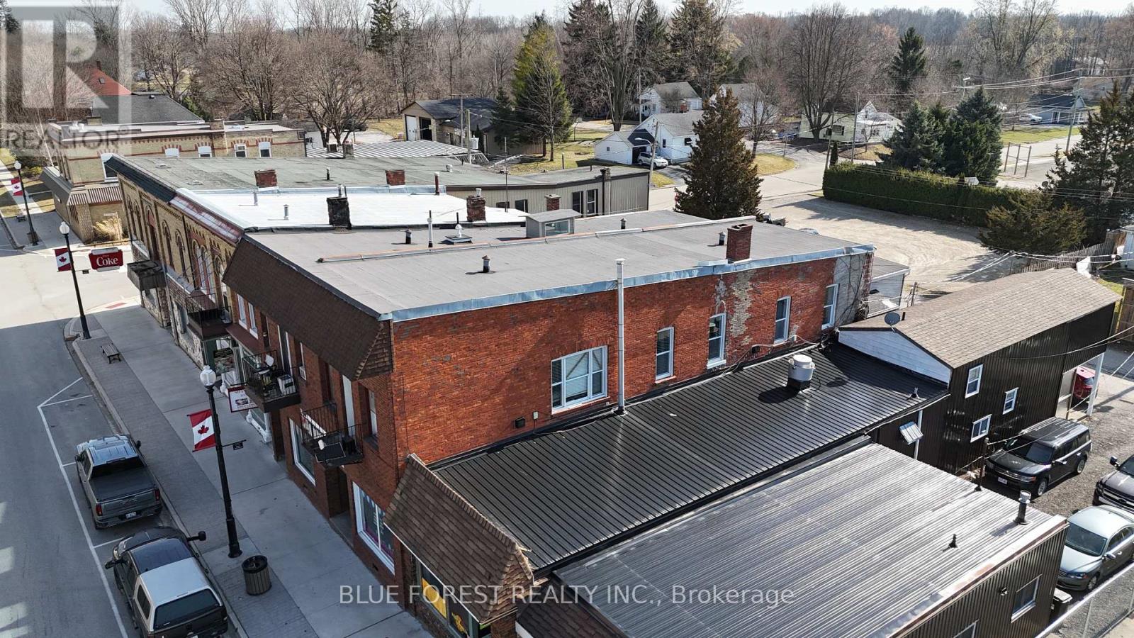 222 Furnival Road, West Elgin, Ontario  N0L 2C0 - Photo 4 - X12130175