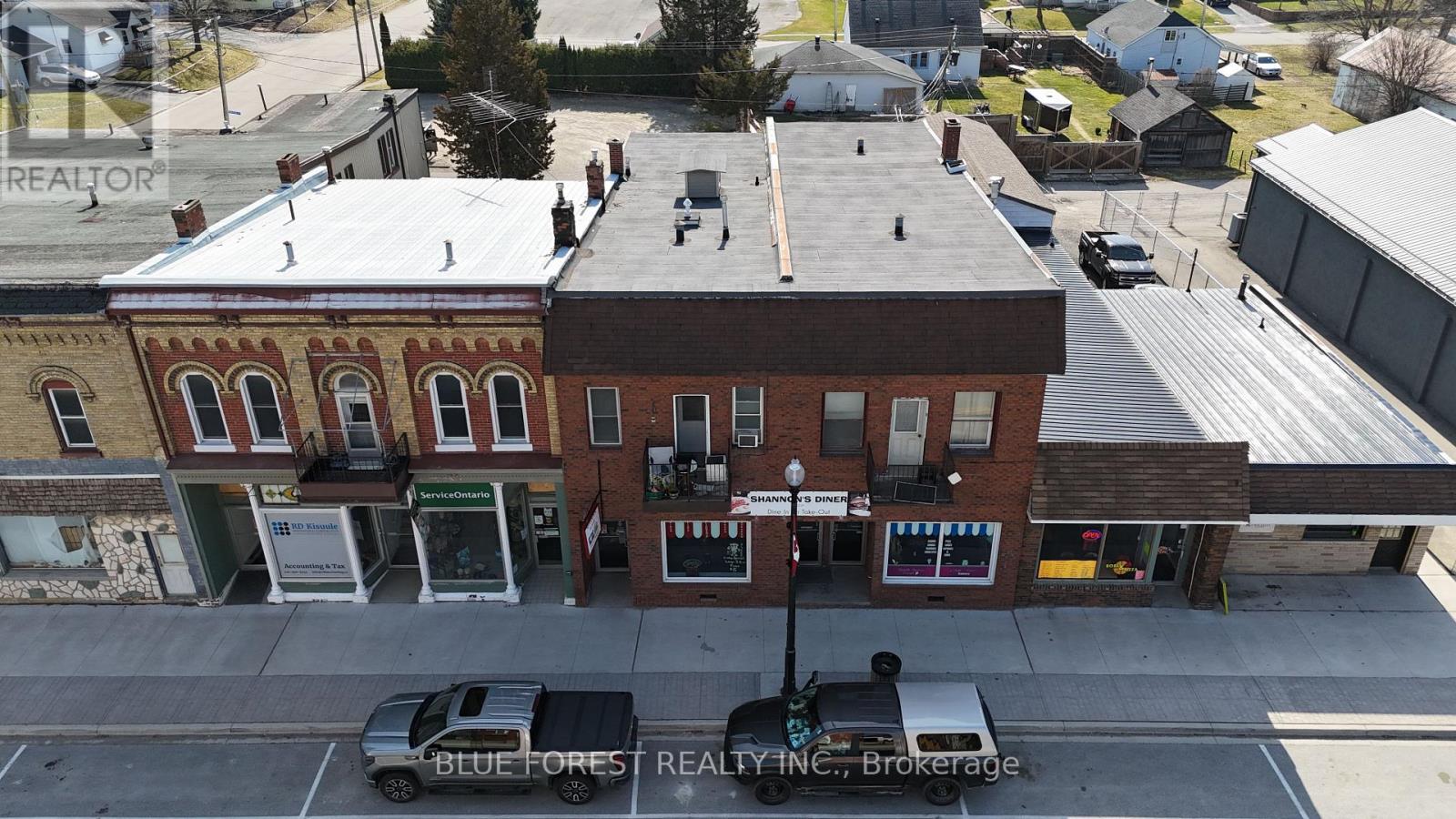 222 Furnival Road, West Elgin, Ontario  N0L 2C0 - Photo 9 - X12130175