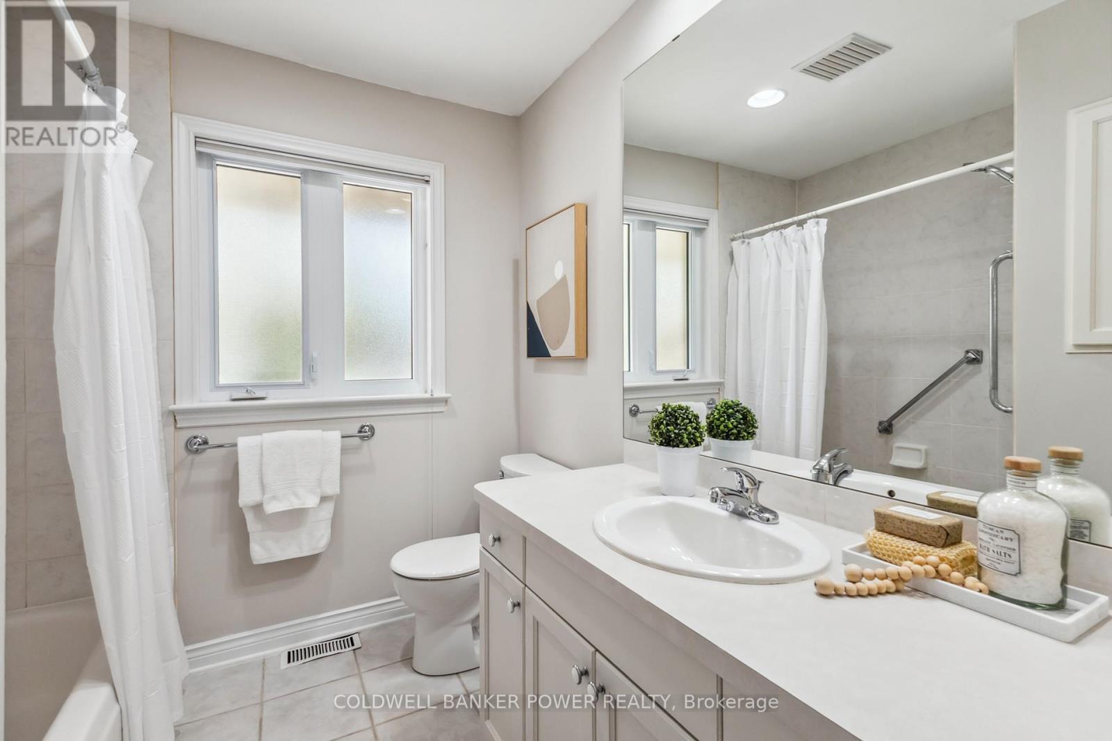 1514 Stoneybrook Crescent, London North (North G), Ontario  N5X 1C5 - Photo 28 - X12130302