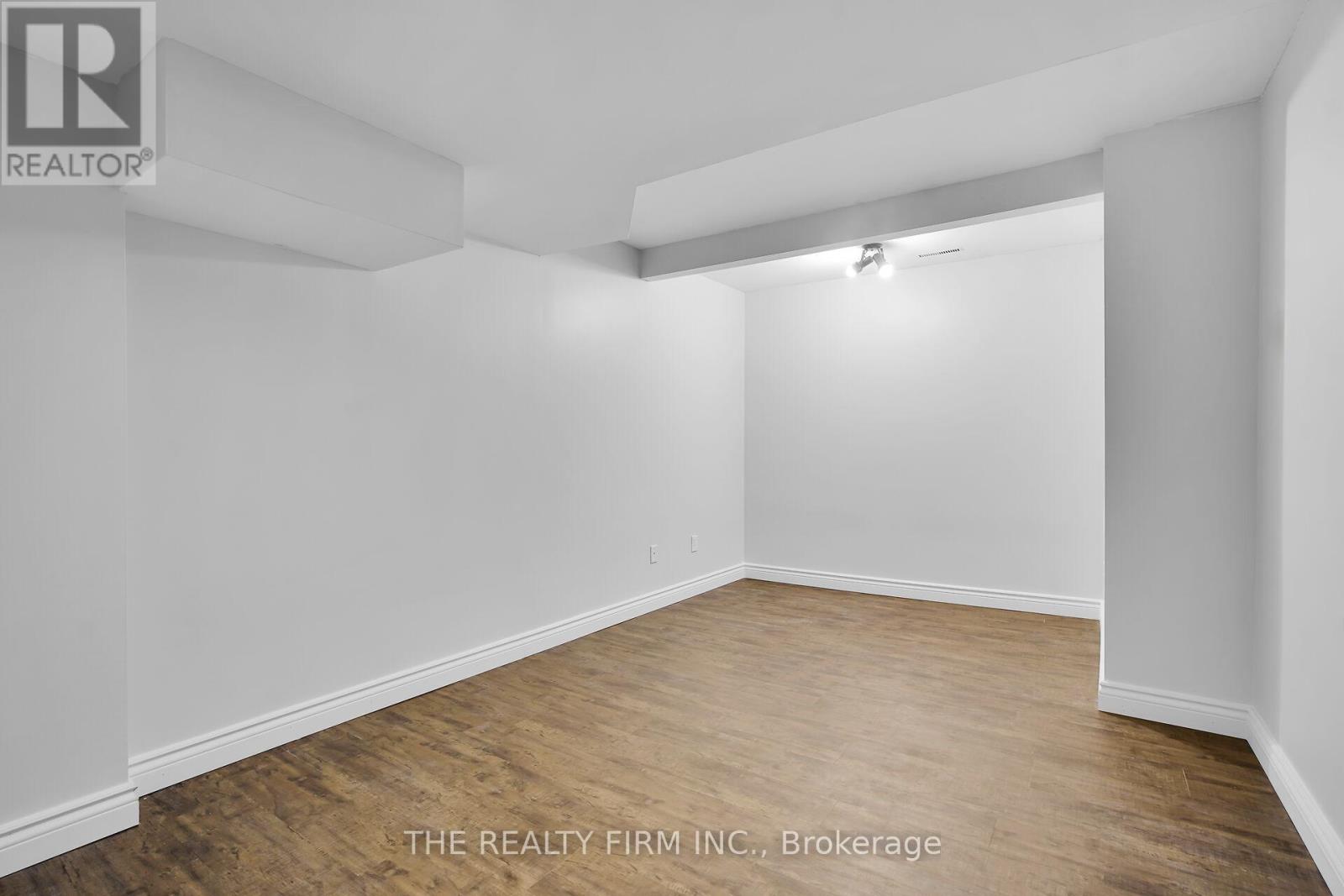 87 Westwinds Drive, London South (South Q), Ontario  N6C 5M6 - Photo 31 - X12130315
