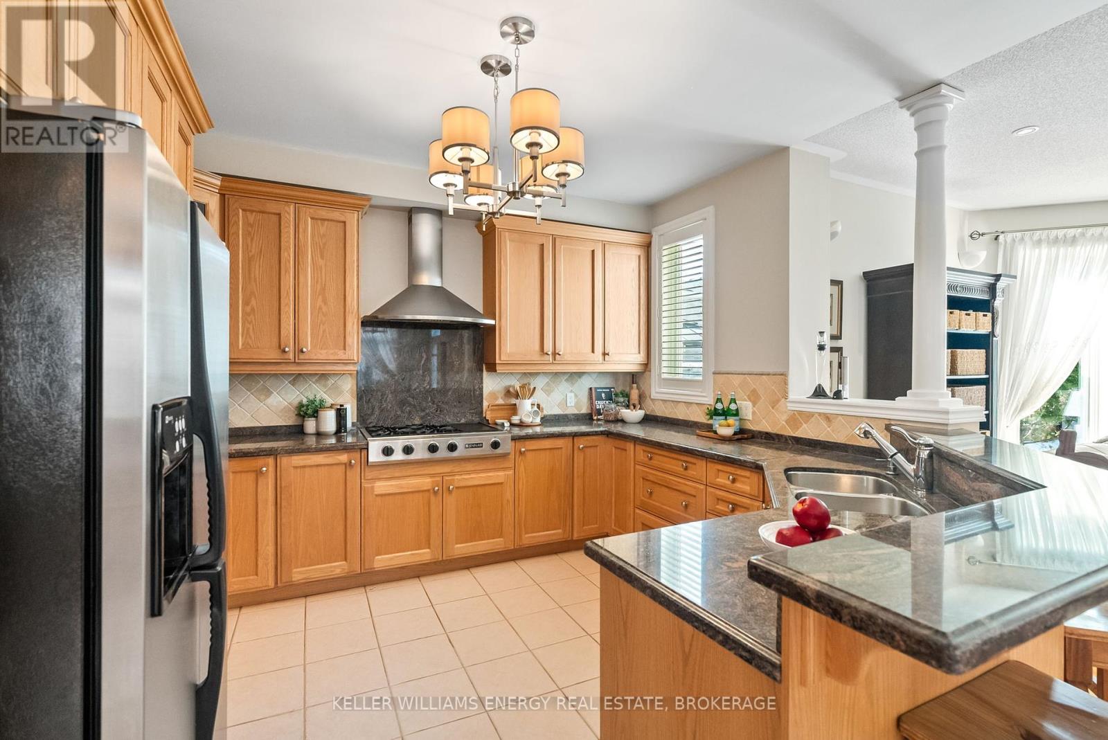 Property at 40 TORMINA BOULEVARD image 5