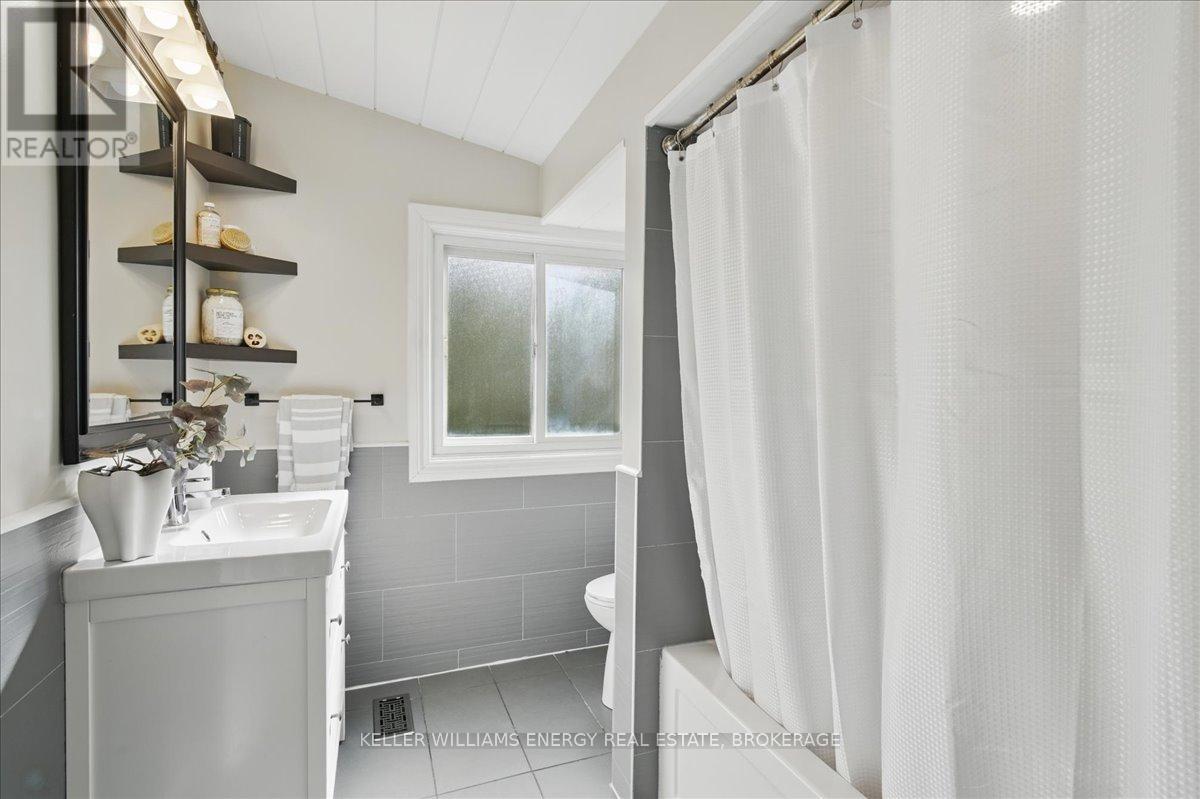 285 Central Park Boulevard N, Oshawa, Ontario  L1G 5Z5 - Photo 21 - E12130323