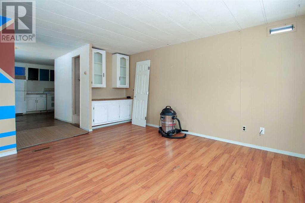 74 Parkside Drive, Red Deer, Alberta  T4P 1K1 - Photo 4 - A2196353