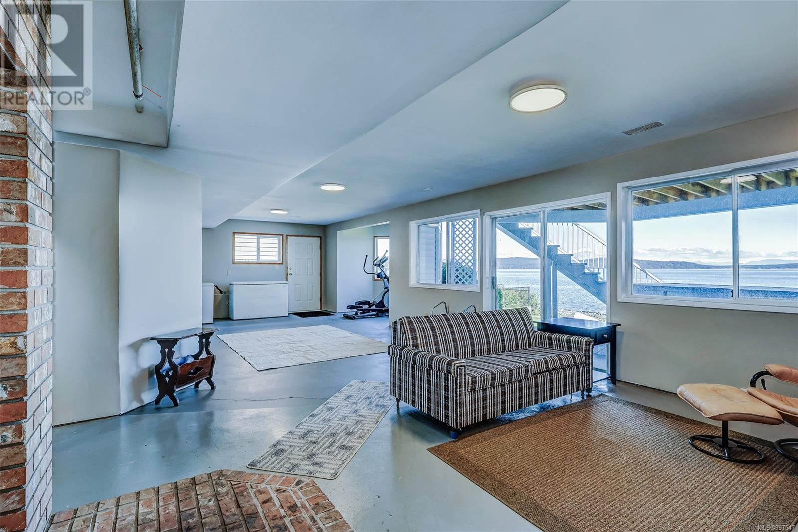 2226 Beach Dr, Port Mcneill, British Columbia  V0N 2R0 - Photo 27 - 997547