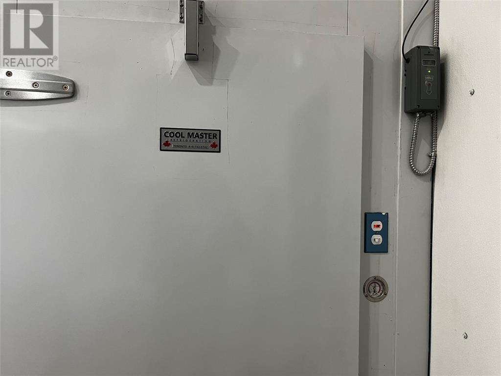 1119 Dufferin Avenue, Wallaceburg, Ontario  N8A 2W2 - Photo 12 - 25011434