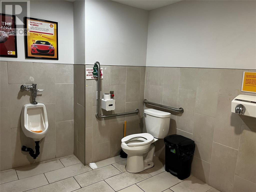 1119 Dufferin Avenue, Wallaceburg, Ontario  N8A 2W2 - Photo 18 - 25011434