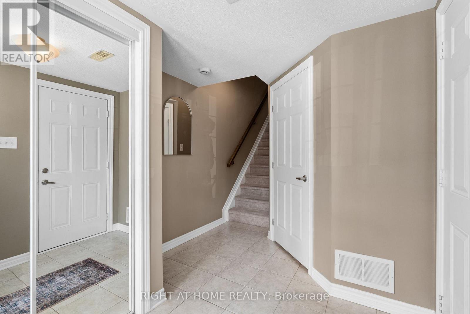 2557 Waterlilly Way, Ottawa, Ontario  K2J 0K6 - Photo 4 - X12130187