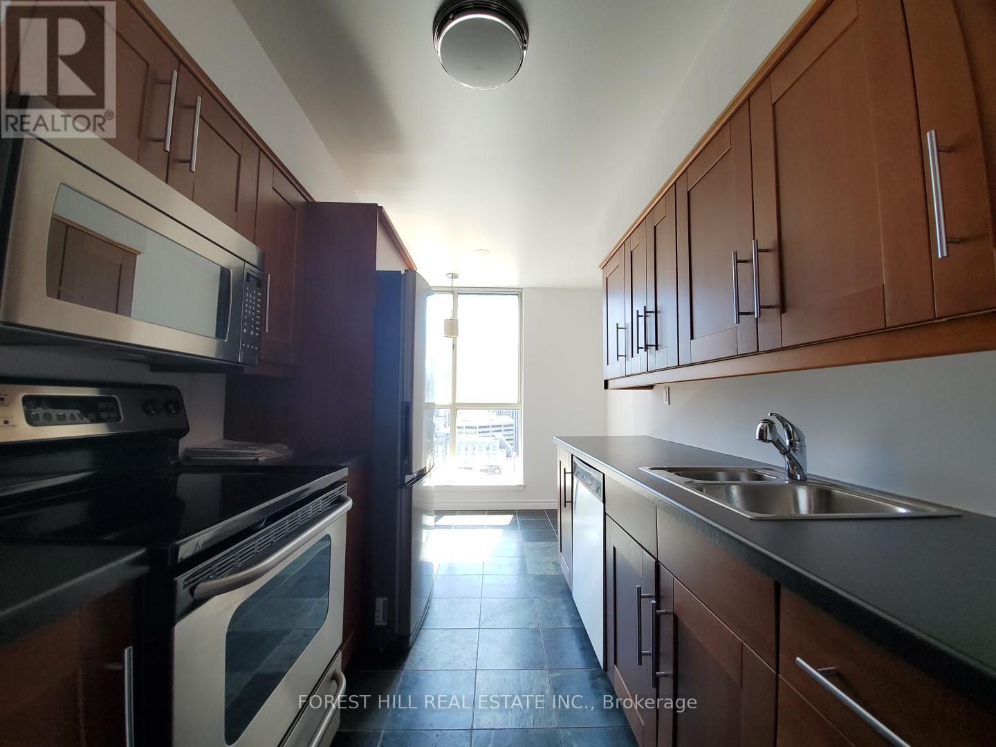 Ph14 - 633 Bay Street, Toronto (Bay Street Corridor), Ontario  M5G 2G4 - Photo 7 - C12130107