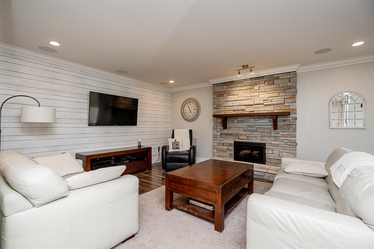 Property at 5845 182 STREET image 4