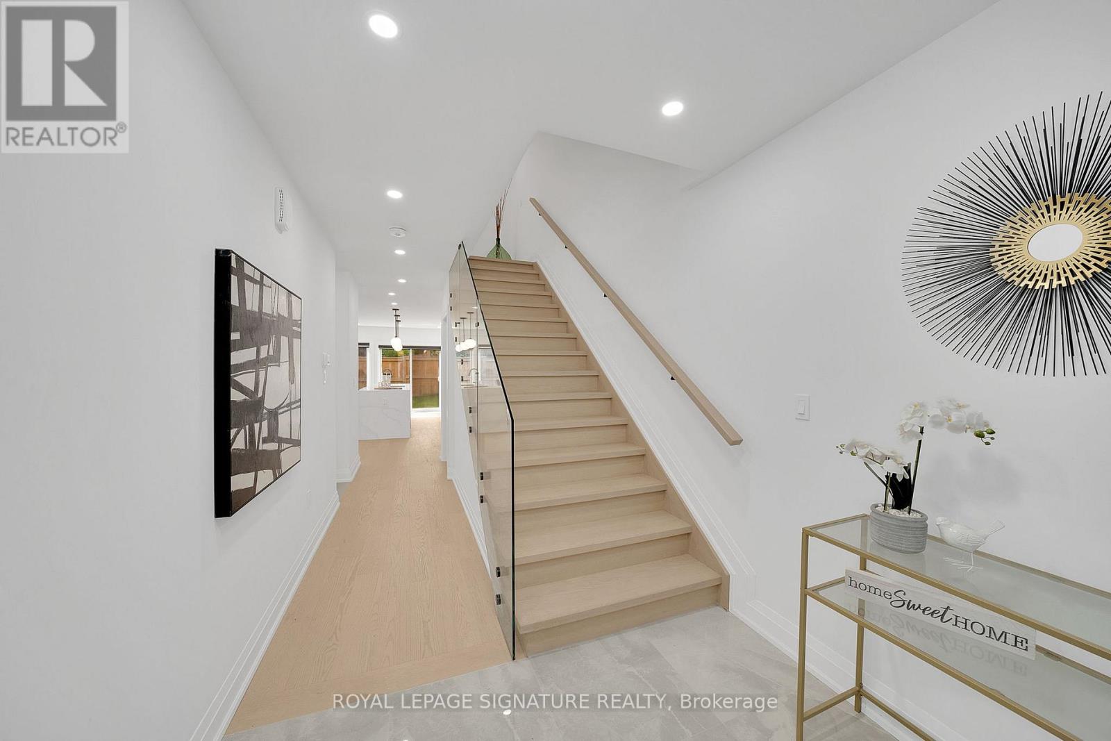 Property at 1240A BAYVIEW STREET image 4