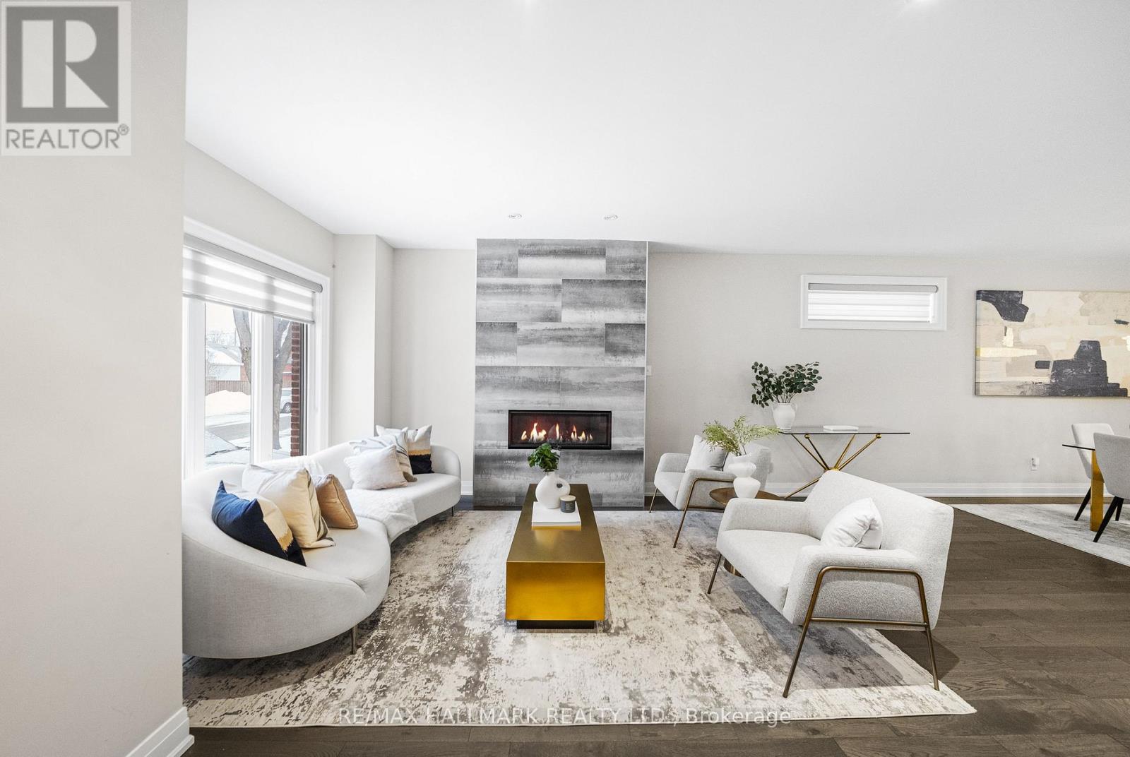 Property at 23 ROBLIN AVENUE image 3