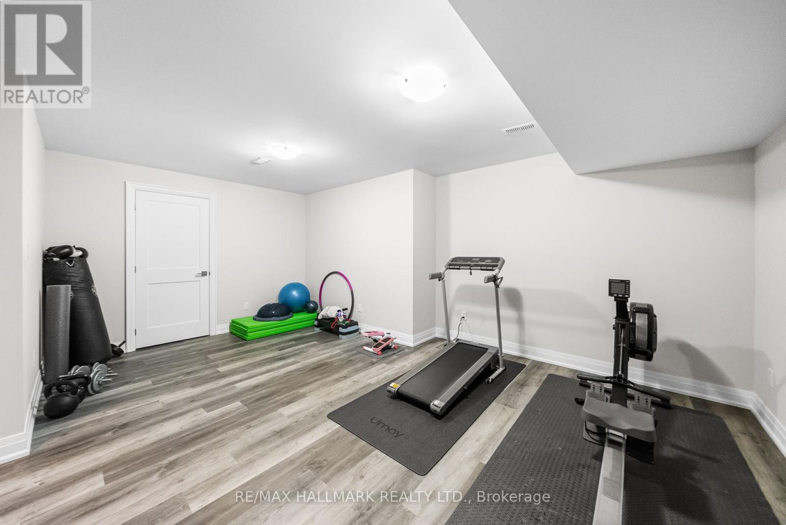 23 Roblin Avenue, Toronto, Ontario  M4C 3P7 - Photo 41 - E12130024