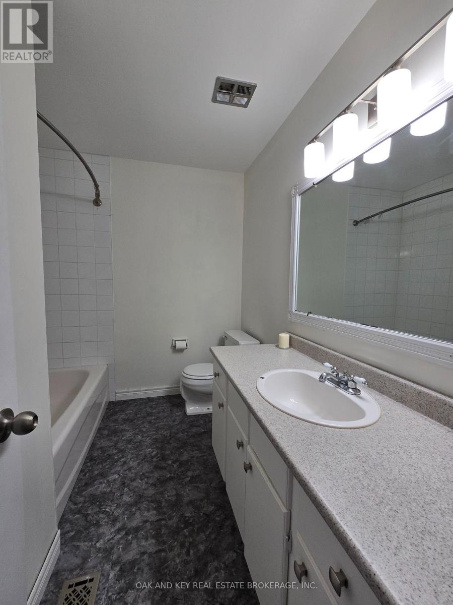 Photo 10 of 11 for 895 Dalhousie Drive