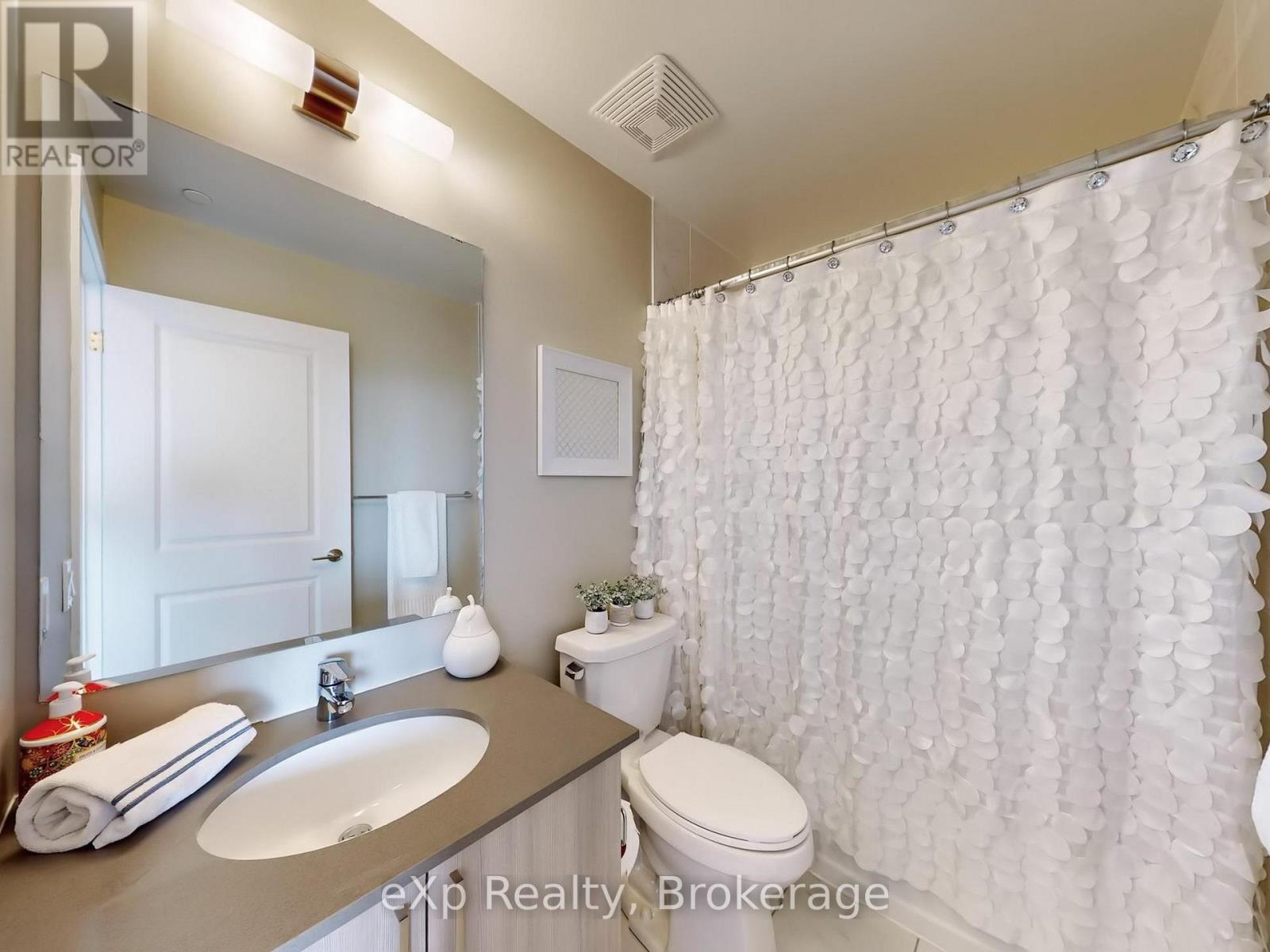 701 - 1455 Celebration Drive, Pickering, Ontario  L1W 0C3 - Photo 14 - E12130316