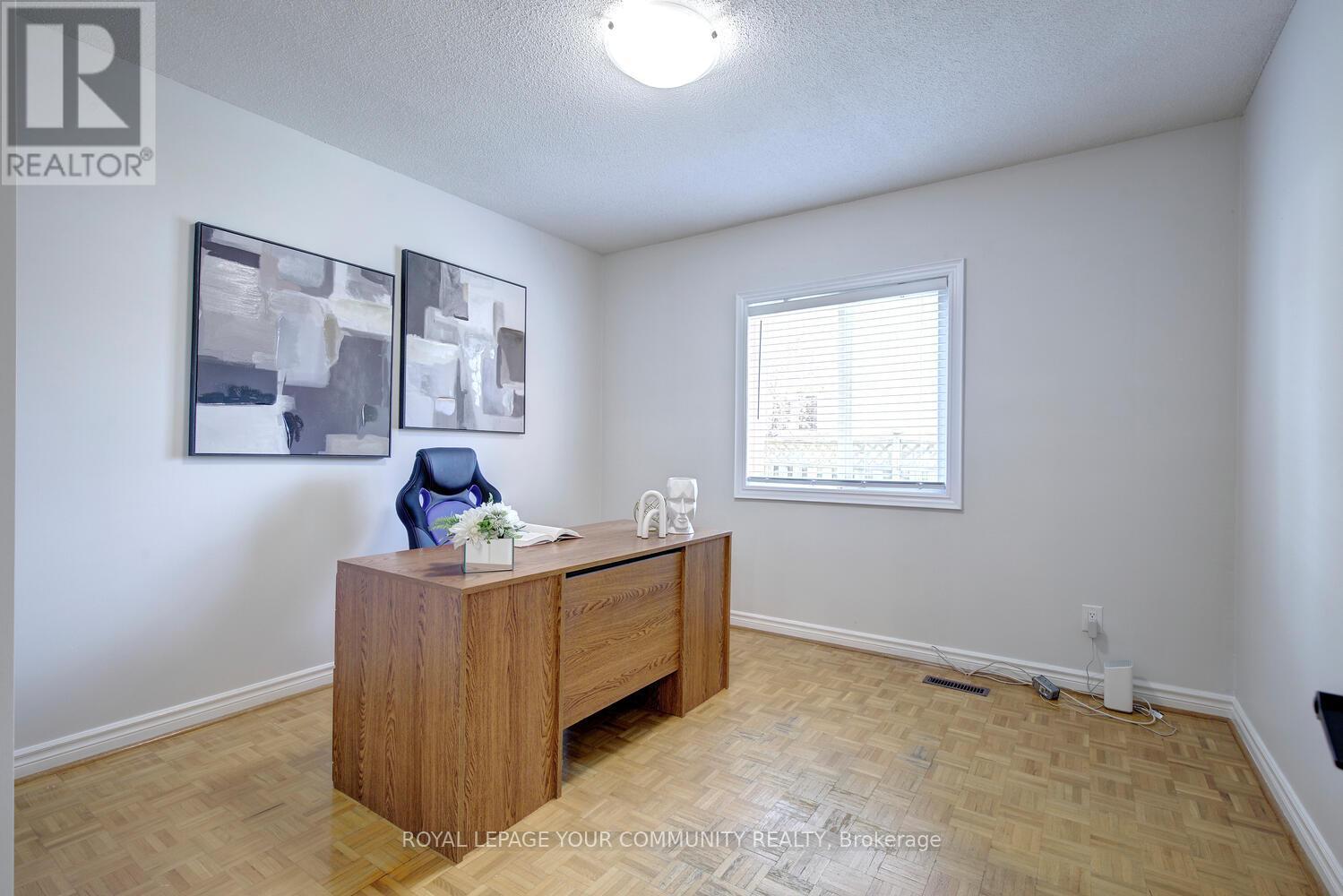 14 Hart Street, Richmond Hill, Ontario  L4C 8X2 - Photo 28 - N12130070
