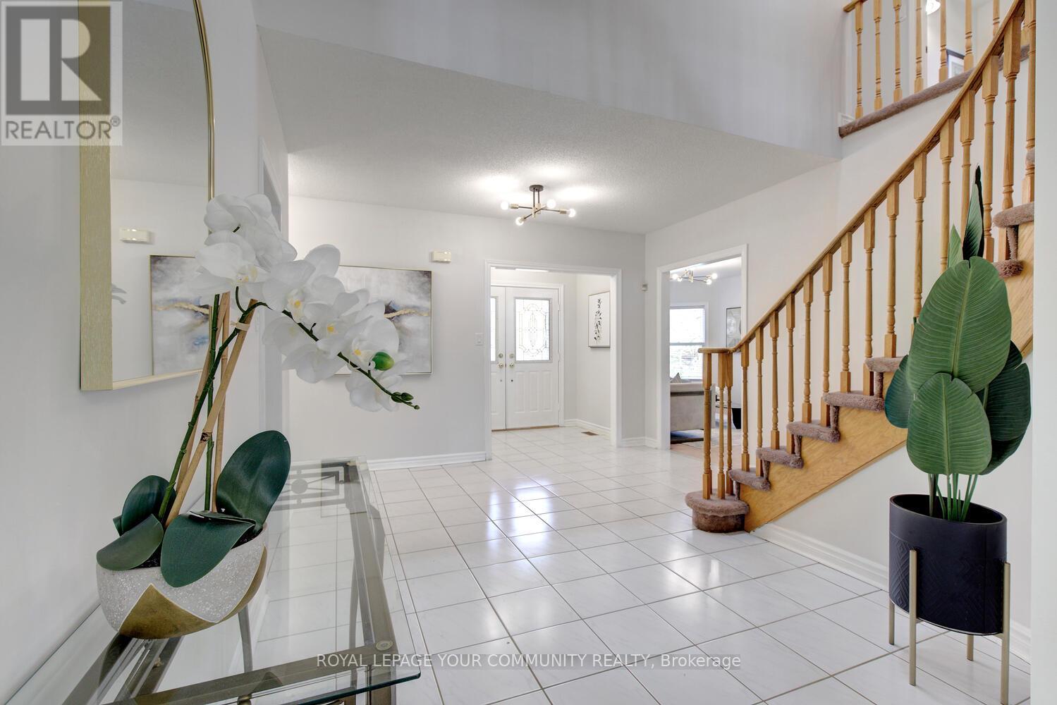 14 Hart Street, Richmond Hill (North Richvale), Ontario  L4C 8X2 - Photo 30 - N12130070