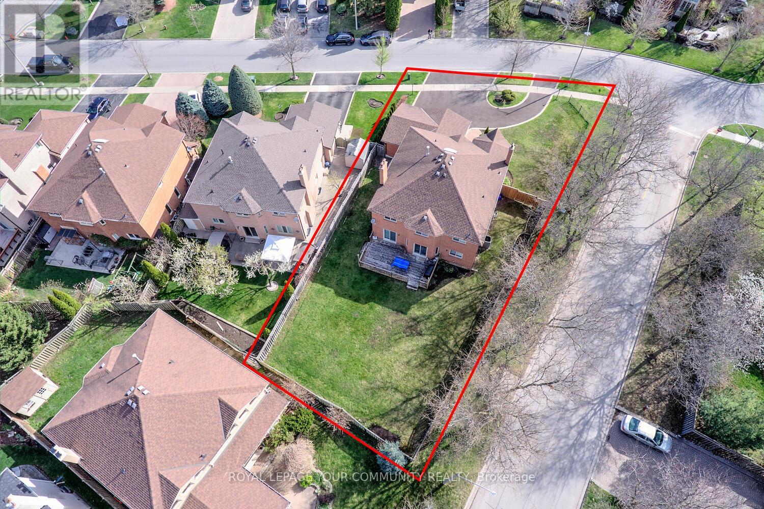 14 Hart Street, Richmond Hill, Ontario  L4C 8X2 - Photo 50 - N12130070