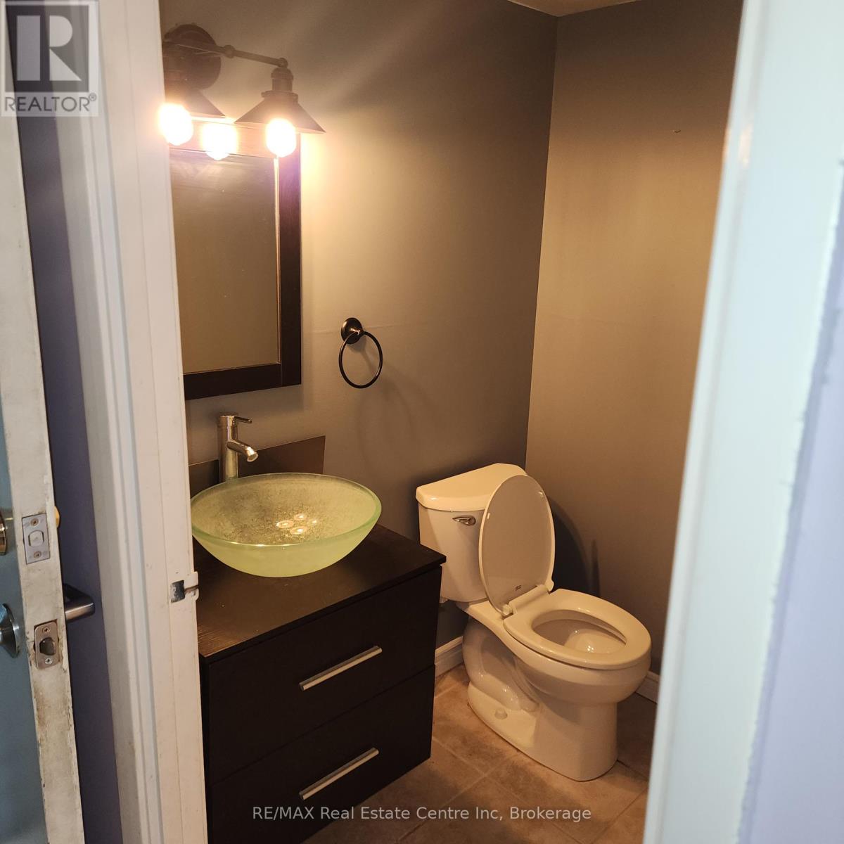 307 - 65 Silvercreek Parkway N, Guelph, Ontario  N1H 7R9 - Photo 10 - X12130227