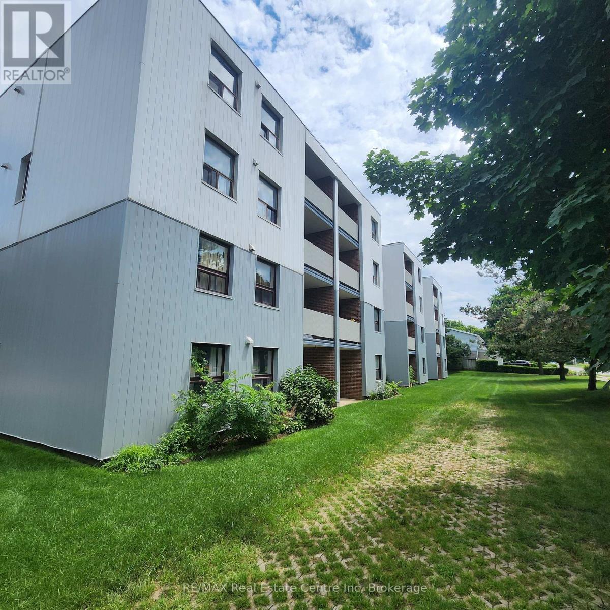 Property at 307 - 65 SILVERCREEK PARKWAY N image 3
