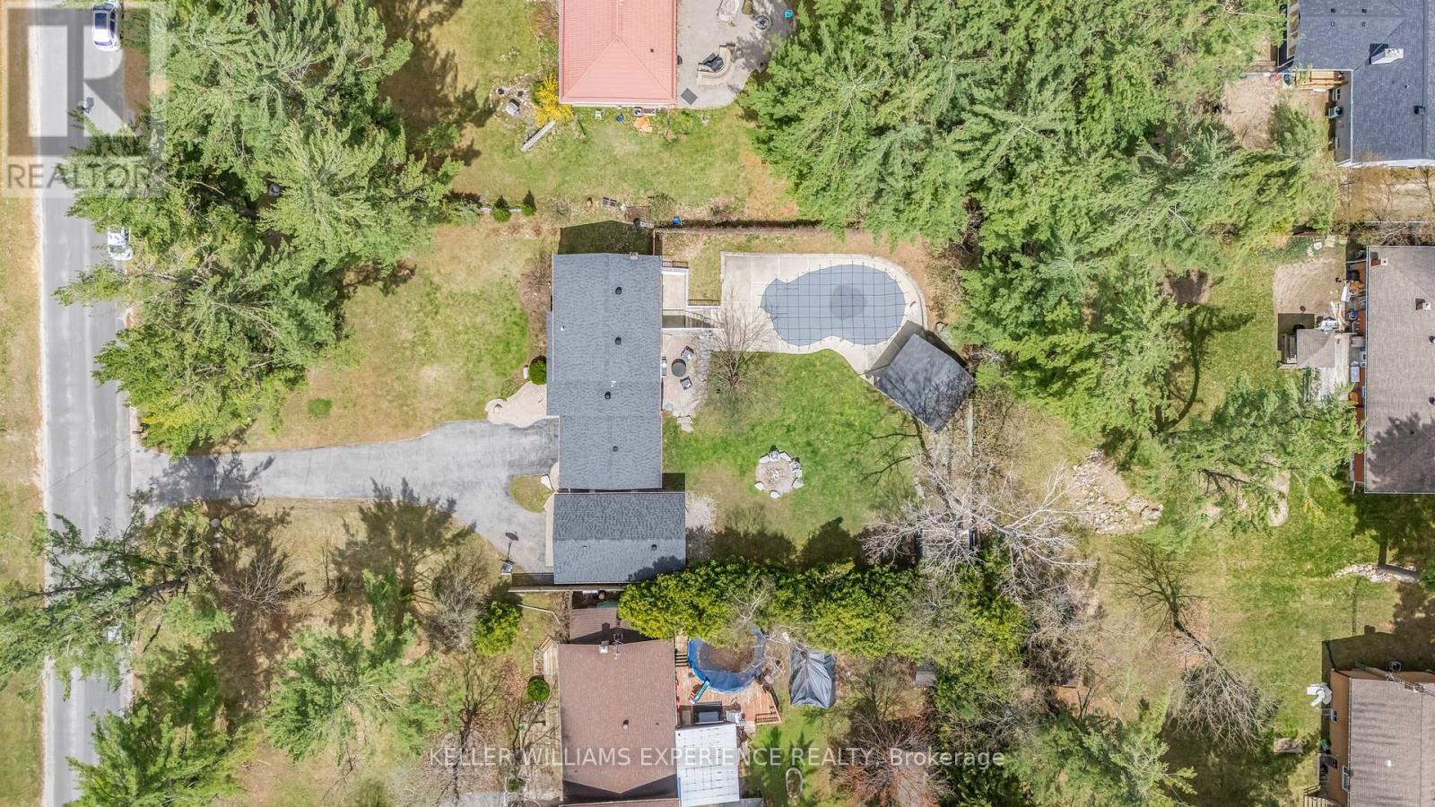 31 Lawrence Avenue, Springwater, Ontario  L9X 0W4 - Photo 27 - S12130013