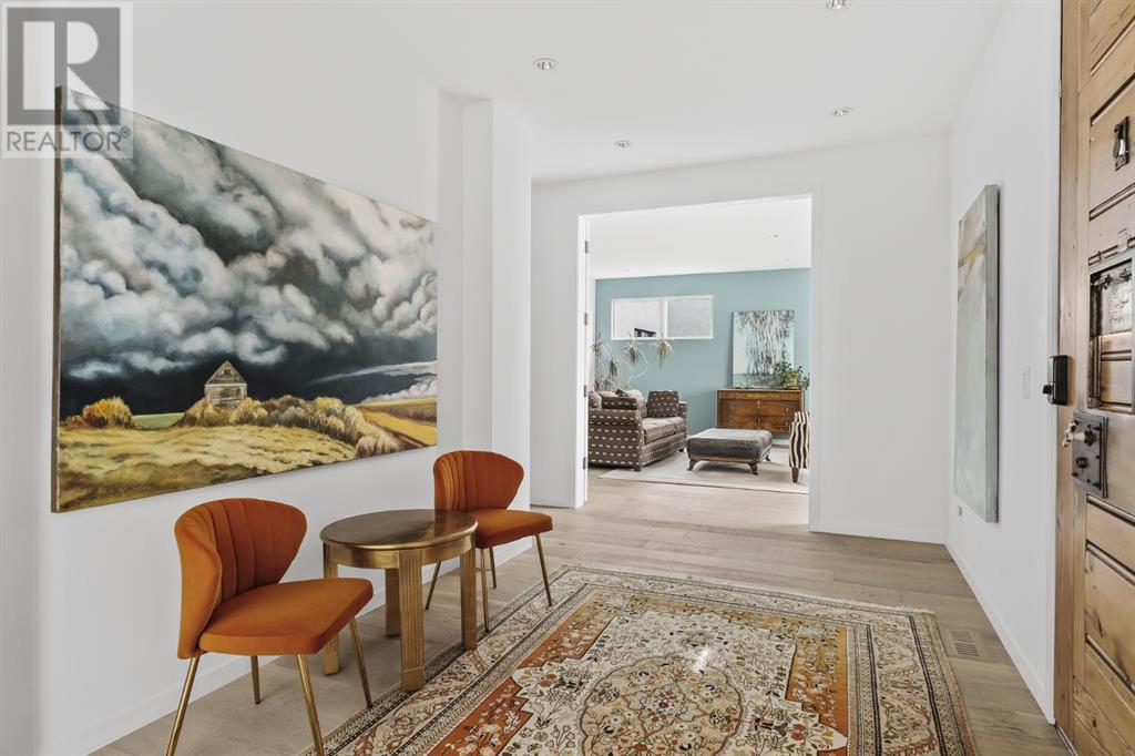 Property at 1014 Dorchester Avenue SW image 3