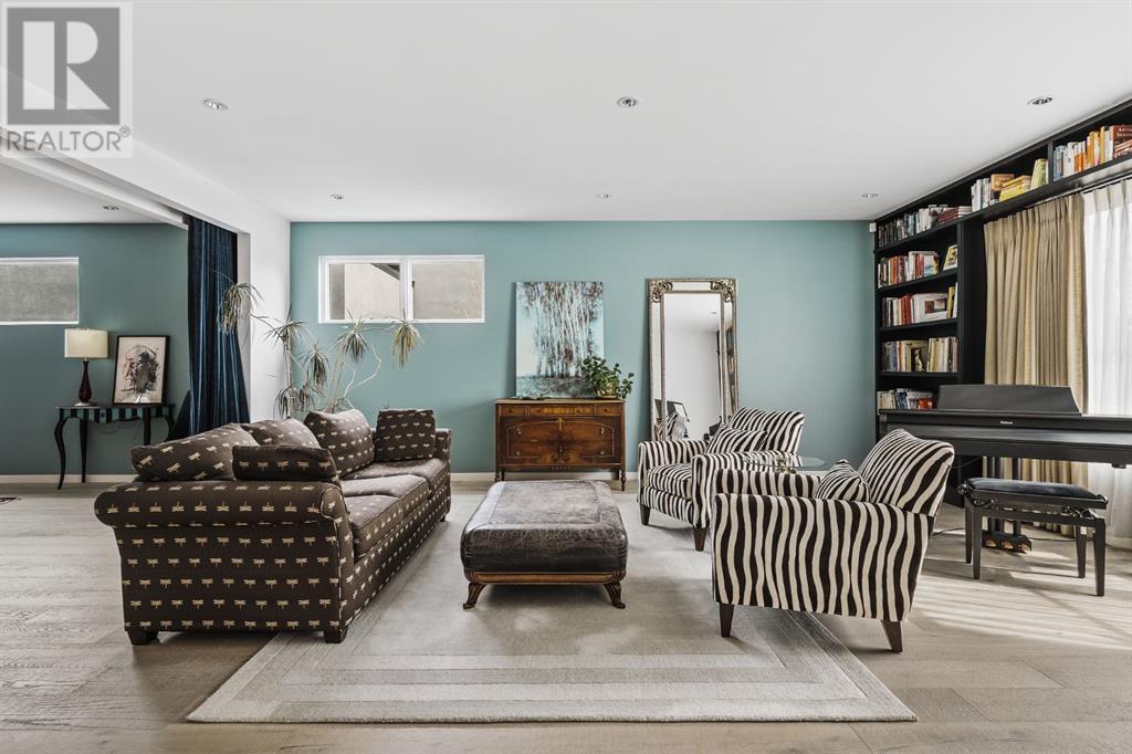 Property at 1014 Dorchester Avenue SW image 4