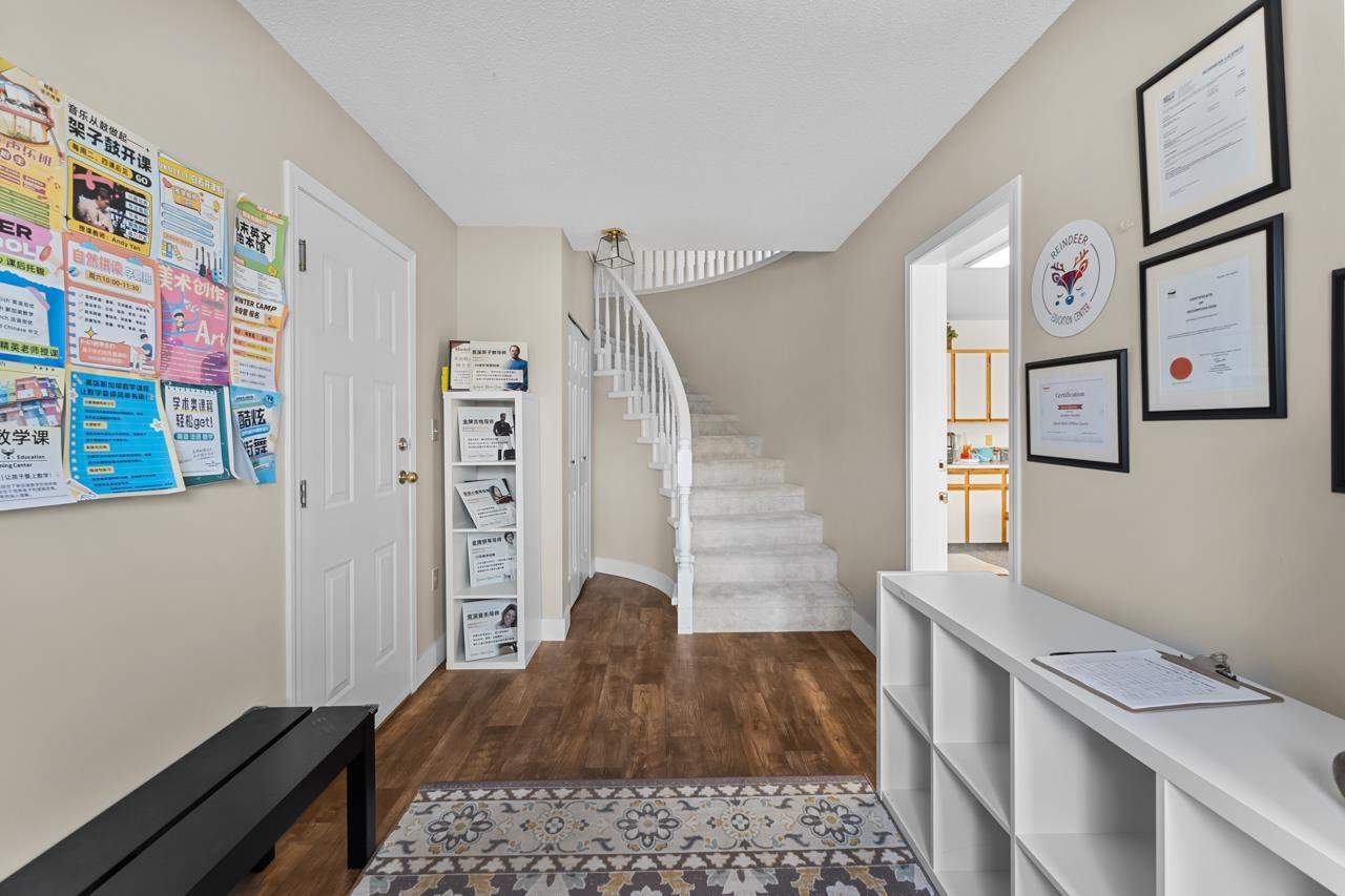 15837 Pacific Avenue, White Rock, British Columbia  V4B 1S8 - Photo 25 - R2998512