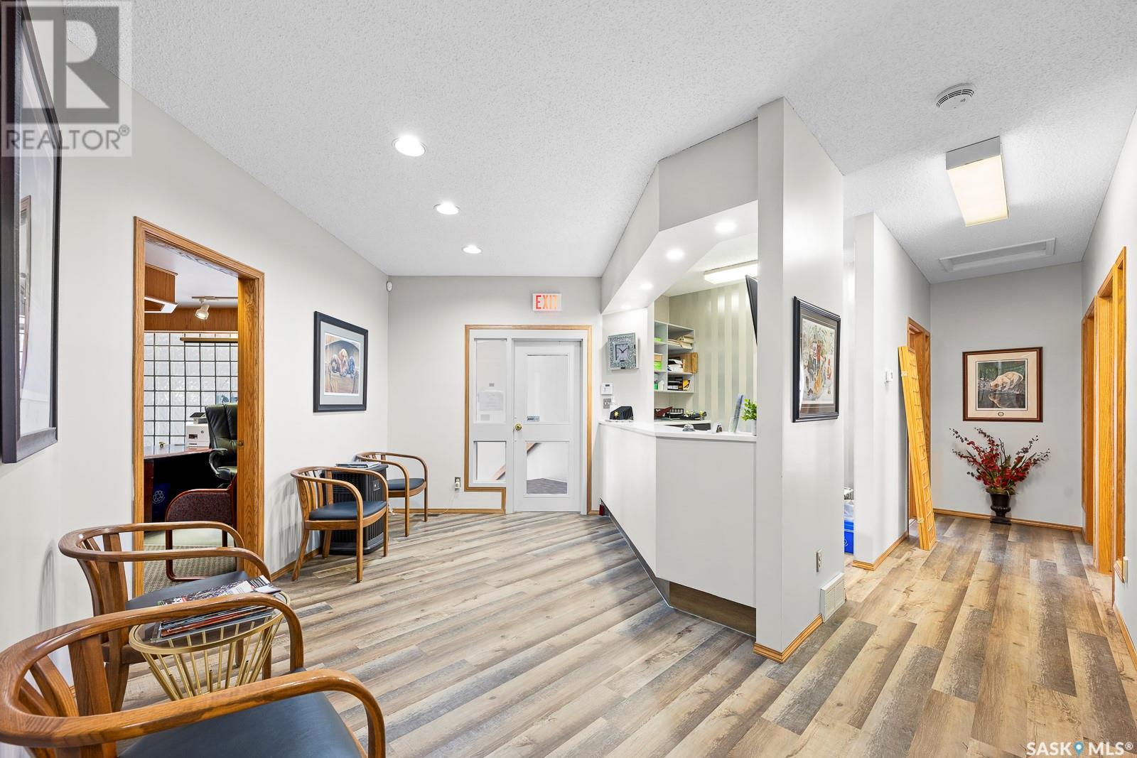 A 320 Gardiner Park Court, Regina, Saskatchewan  S4V 1R9 - Photo 5 - SK004941