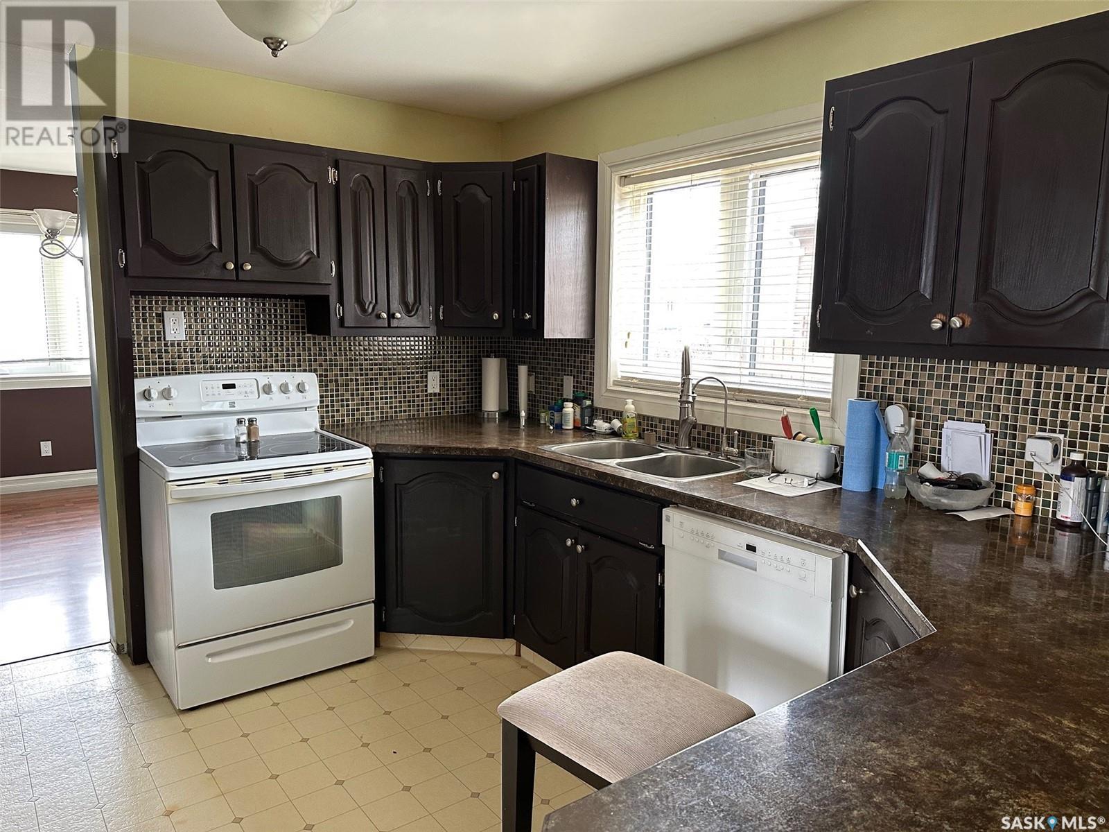 Property at 1102 Sinclair BAY image 4